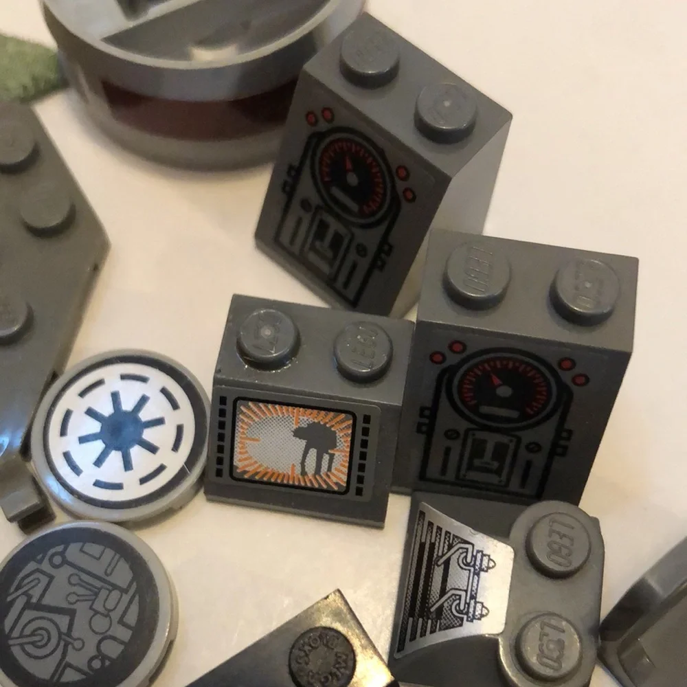 LEGO ACCESSORIES LEGO COMPUTER LEGO PARTS Star Wars LEGO City Sets
